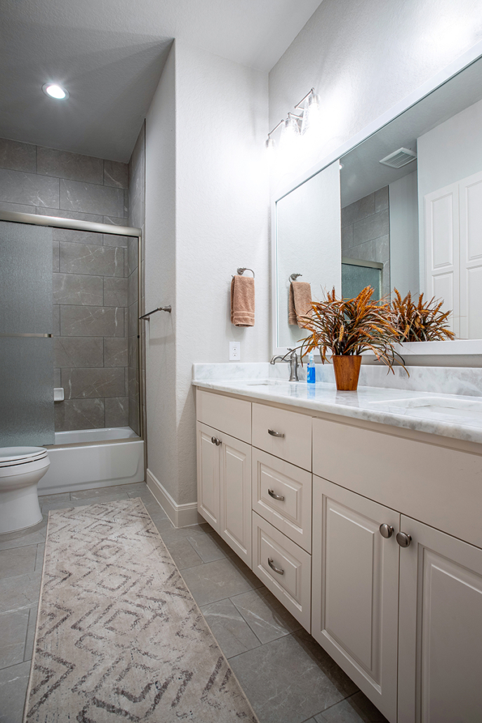 Modern Custom Home in John Newcombe Ranch – New Braunfels